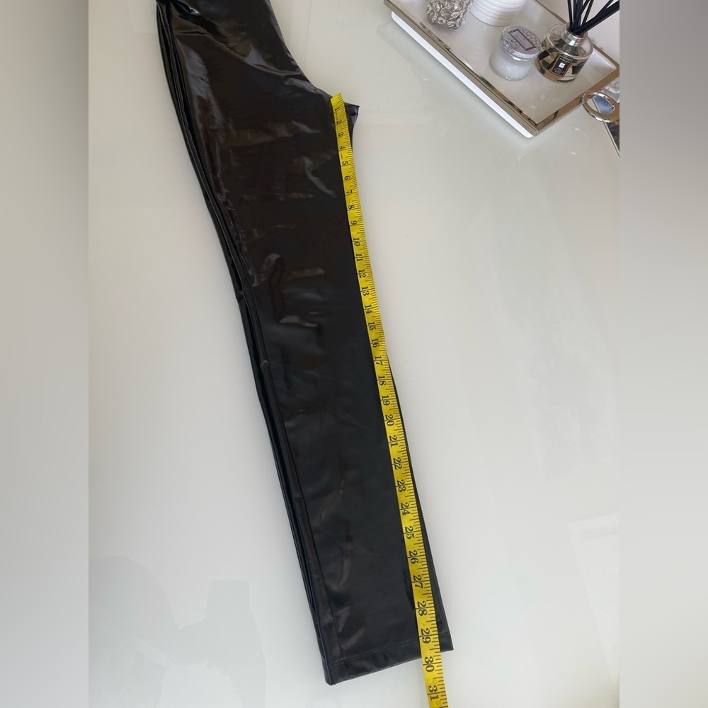 H&M Divided black faux pantent leather vinyl leggings - Picture 3 of 14
